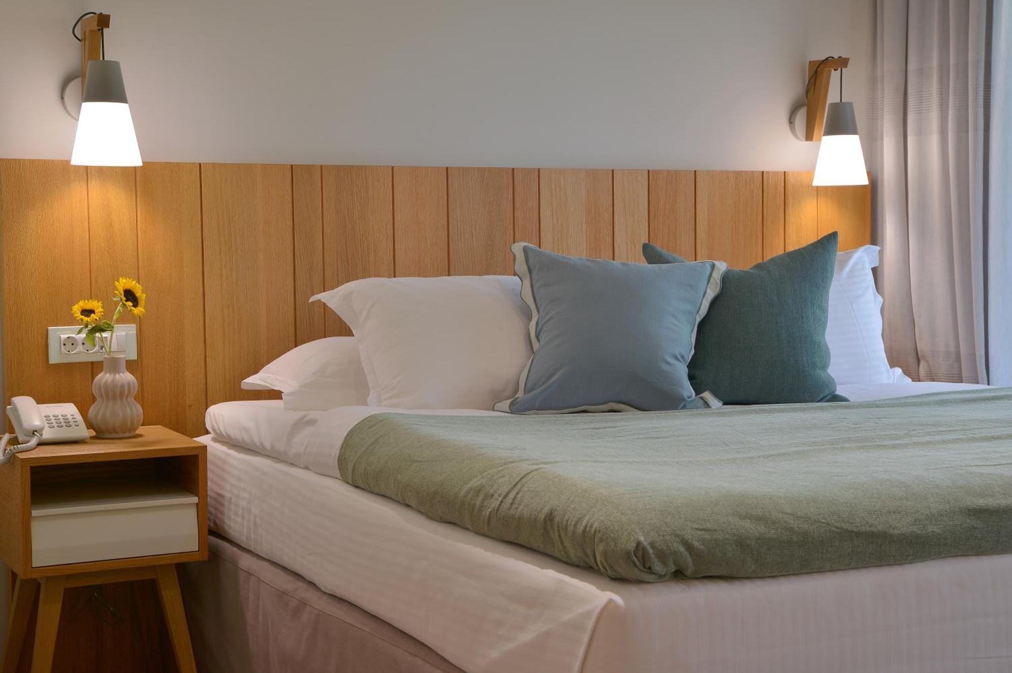 Mirivili Hospitality & Wellness Athene Buitenkant foto