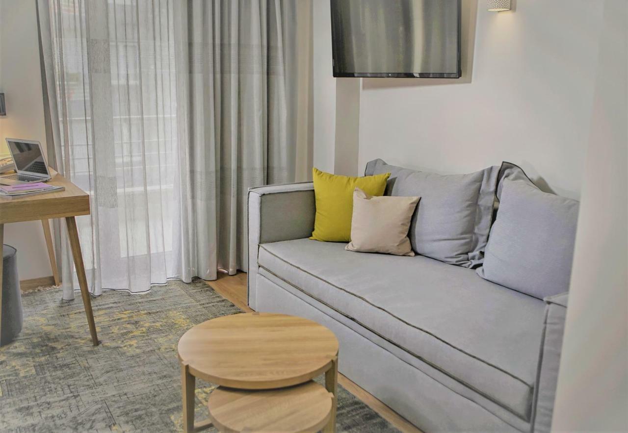 Mirivili Hospitality & Wellness Athene Buitenkant foto